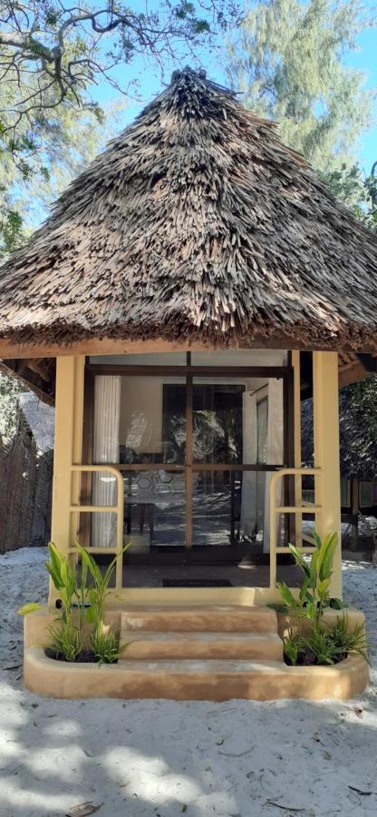 Mikadi Beach Camp & Backpackers Pansiyon Darüsselam Dış mekan fotoğraf