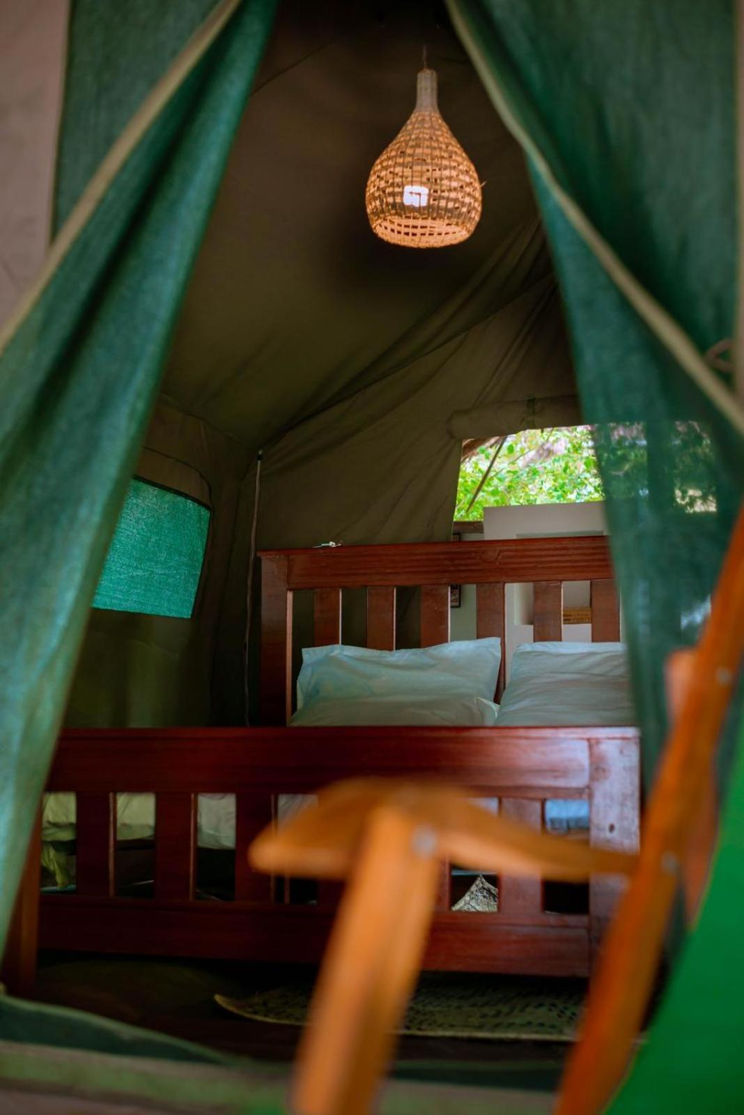 Mikadi Beach Camp & Backpackers Pansiyon Darüsselam Dış mekan fotoğraf