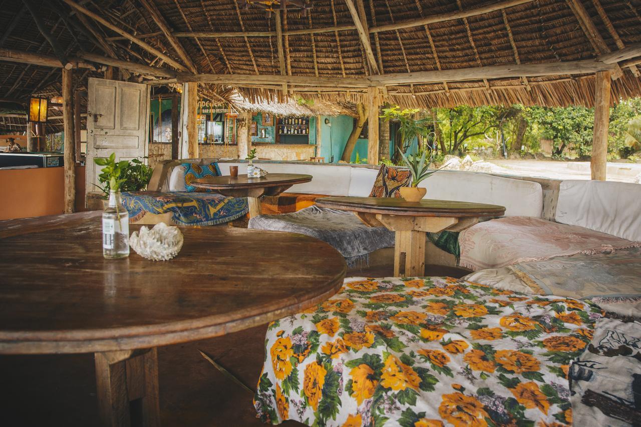 Mikadi Beach Camp & Backpackers Pansiyon Darüsselam Dış mekan fotoğraf