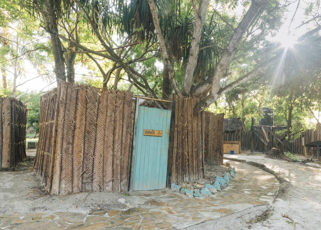 Mikadi Beach Camp & Backpackers Pansiyon Darüsselam Dış mekan fotoğraf